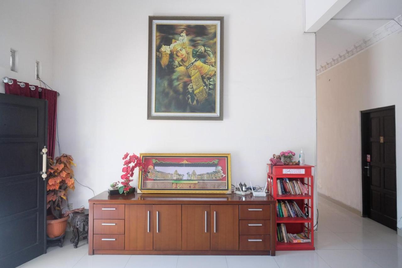 Guest house Reddoorz Near Umy Yogyakarta 2*